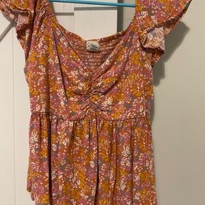 ADORABLE Short-sleeve summer shirt with flowers
